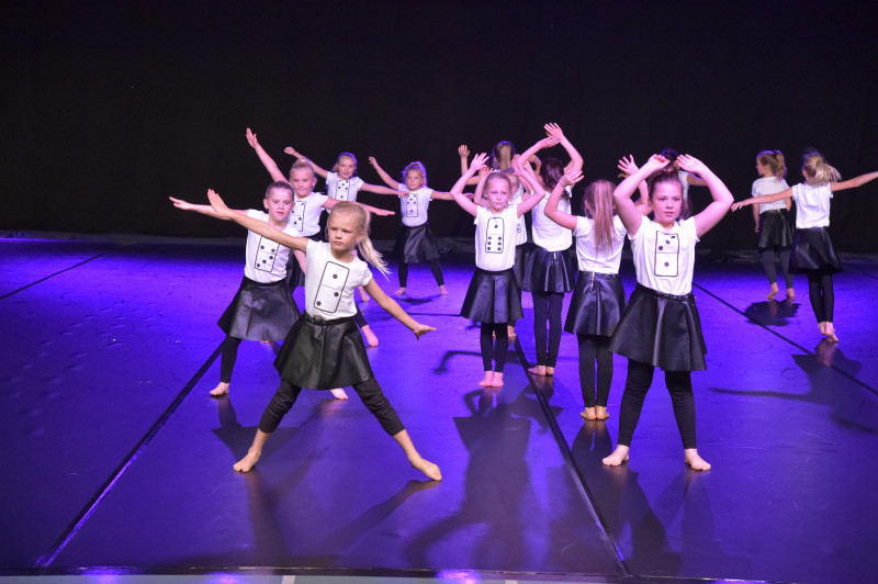 Moderner Kindertanz Jahrgang 2010 11